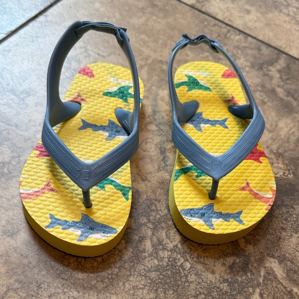 NWOT Old Navy Yellow Shark Print Flip Flops with Blue Stretchy Straps